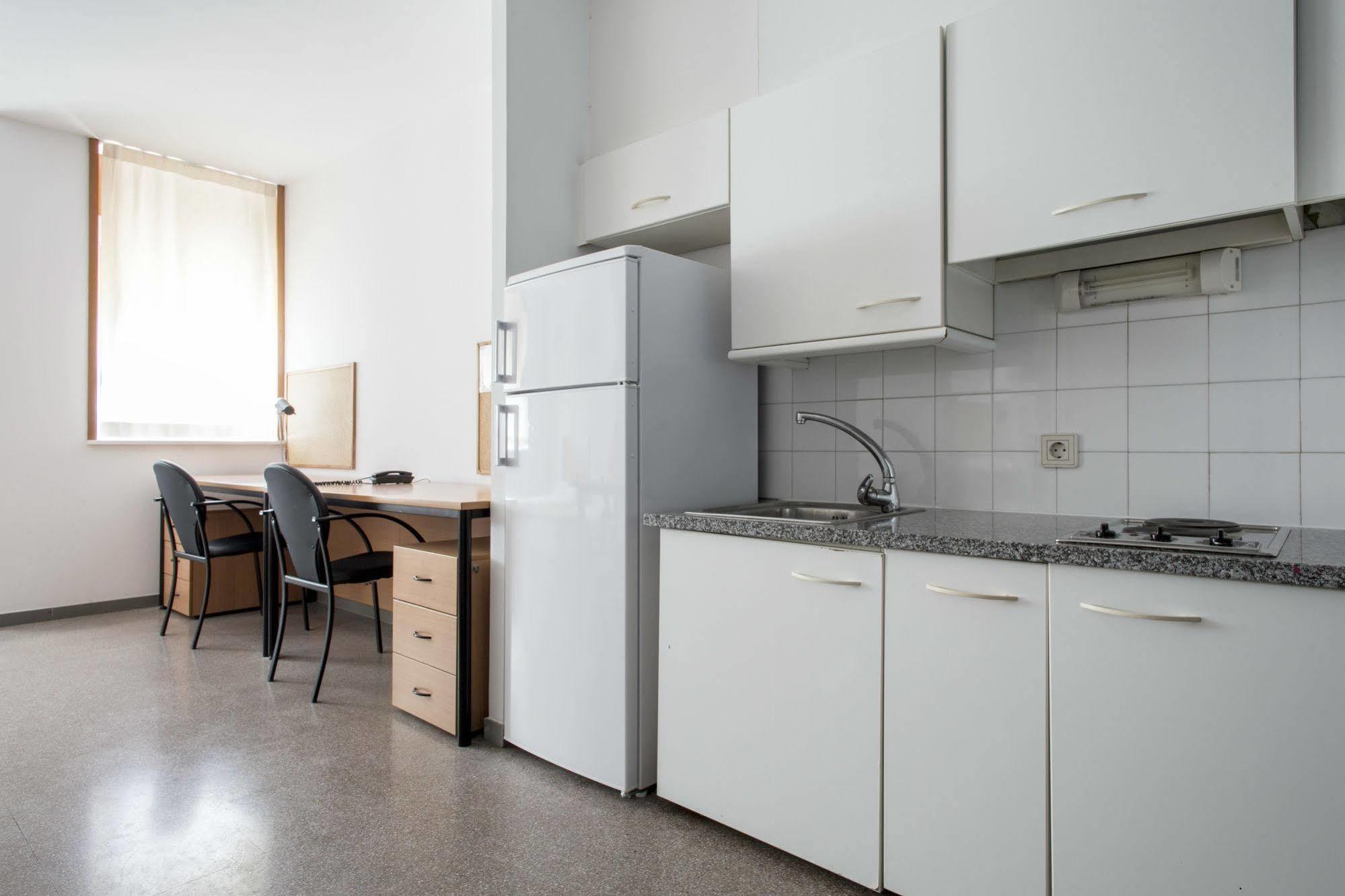 Residencia Universitaria Resa Campus De Montilivi Albergue Girona